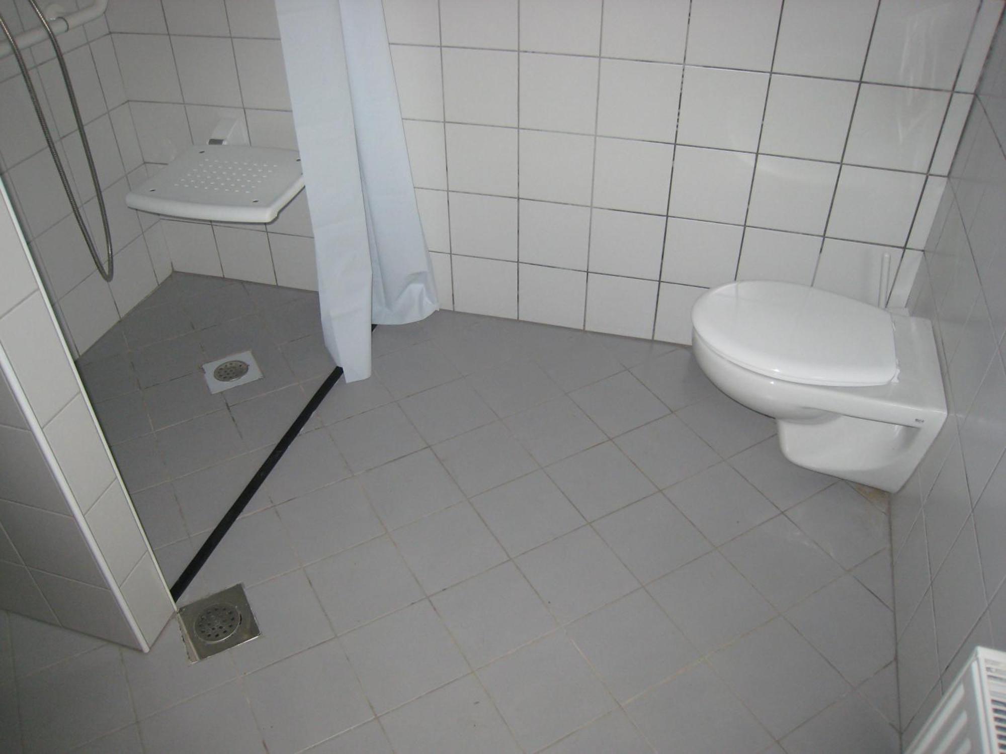 Hostel Situla Novo Mesto Buitenkant foto